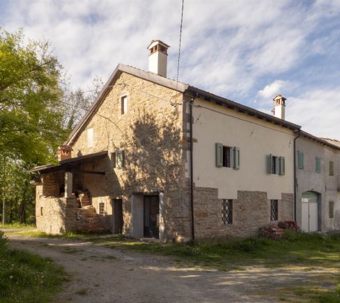 casa indipendente in vendita a Polinago