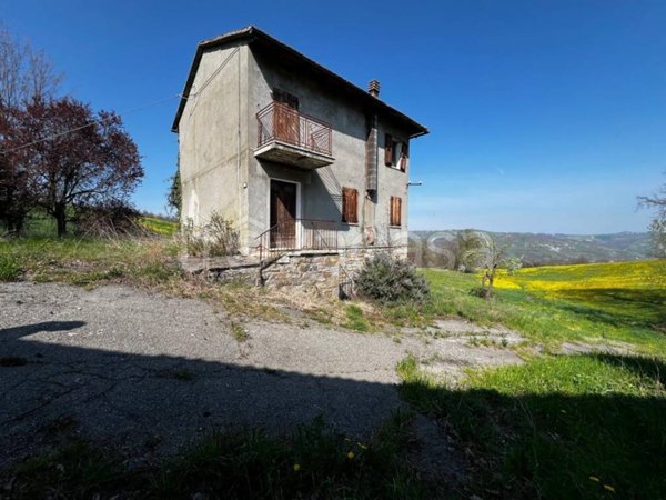 casa indipendente in vendita a Polinago