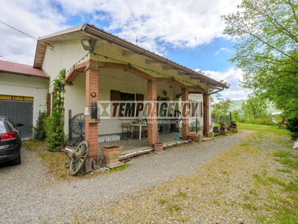 casa indipendente in vendita a Polinago