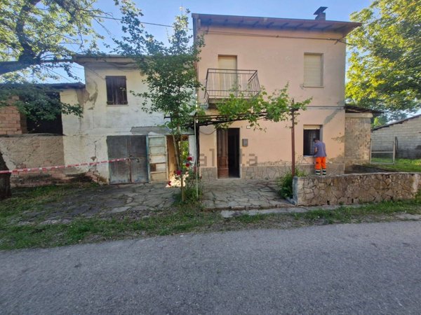 casa indipendente in vendita a Polinago