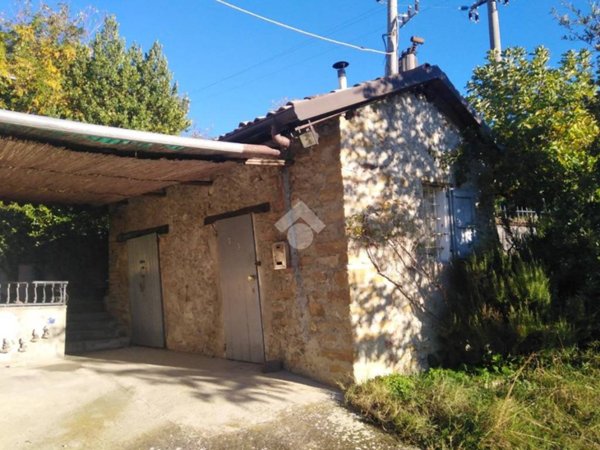 casa indipendente in vendita a Prignano sulla Secchia in zona Castelvecchio