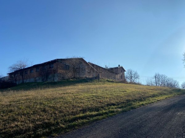 esavano in vendita a Prignano sulla Secchia