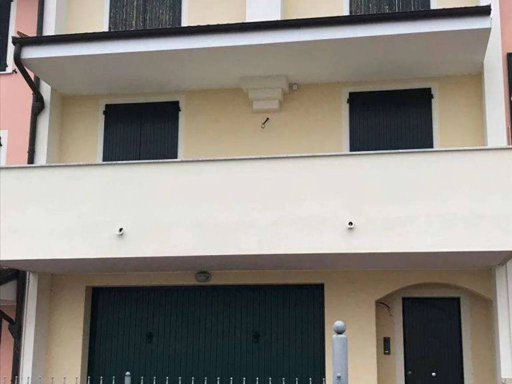 casa indipendente in vendita a Prignano sulla Secchia