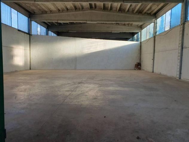 locale commerciale in vendita a Prignano sulla Secchia