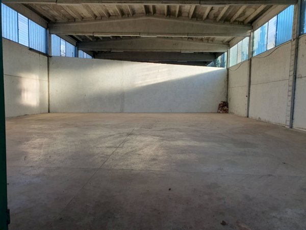 capannone in vendita a Prignano sulla Secchia