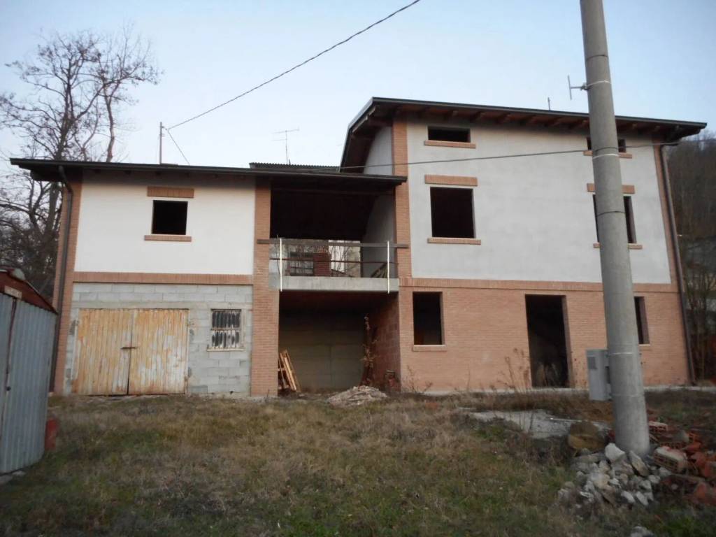 casa indipendente in vendita a Prignano sulla Secchia in zona Saltino