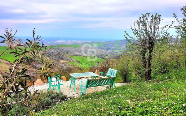 casa indipendente in vendita a Prignano sulla Secchia in zona Castelvecchio