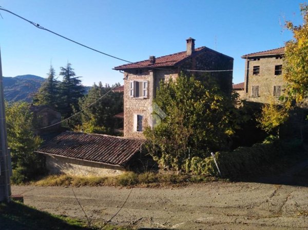 casa indipendente in vendita a Prignano sulla Secchia in zona Castelvecchio