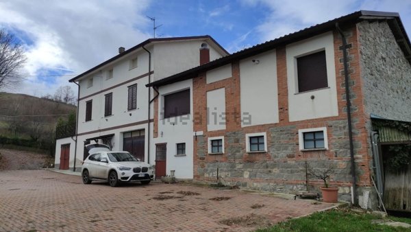 esavano in vendita a Prignano sulla Secchia