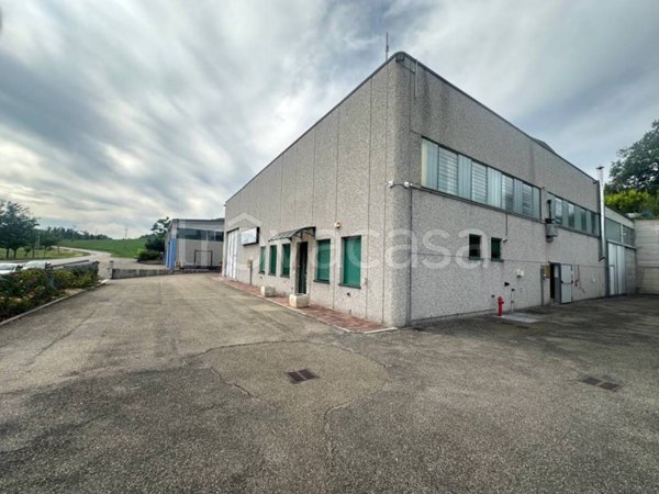 locale commerciale in vendita a Prignano sulla Secchia