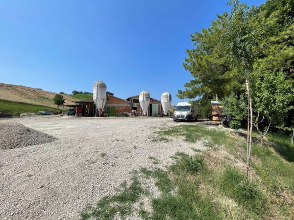 locale commerciale in vendita a Prignano sulla Secchia