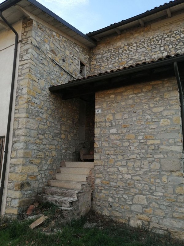 pentavano in vendita a Prignano sulla Secchia in zona Pescarola