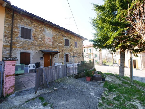 casa indipendente in vendita a Prignano sulla Secchia in zona Pigneto