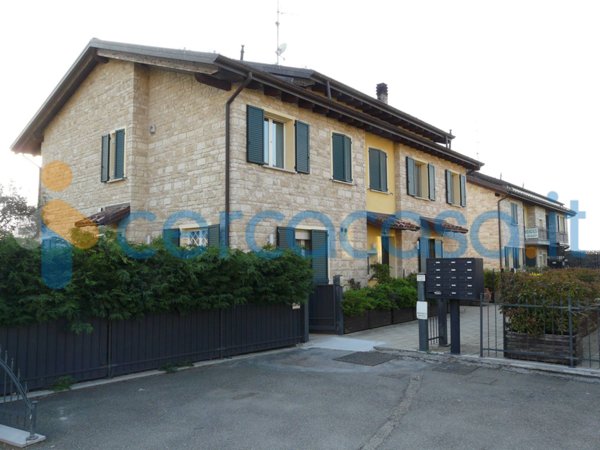 casa indipendente in vendita a Prignano sulla Secchia in zona Pescarola