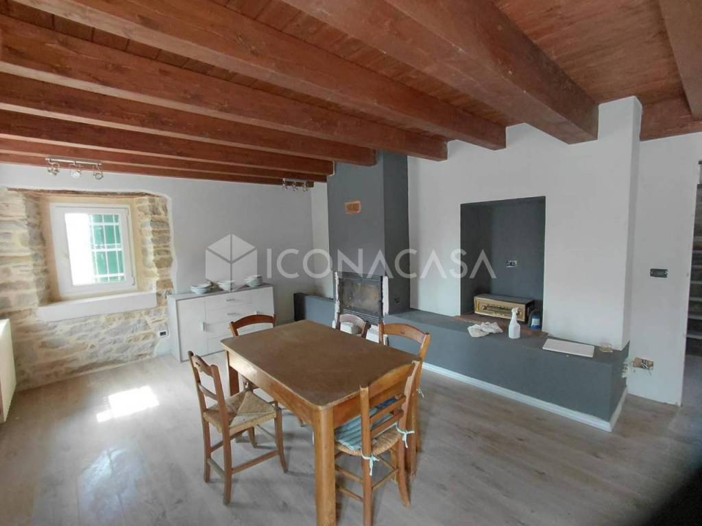 casa indipendente in vendita a Prignano sulla Secchia in zona Saltino