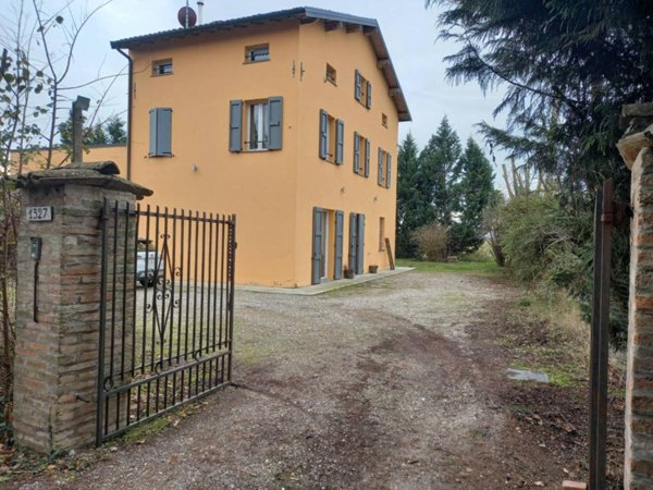 casa indipendente in vendita a Ravarino in zona Stuffione