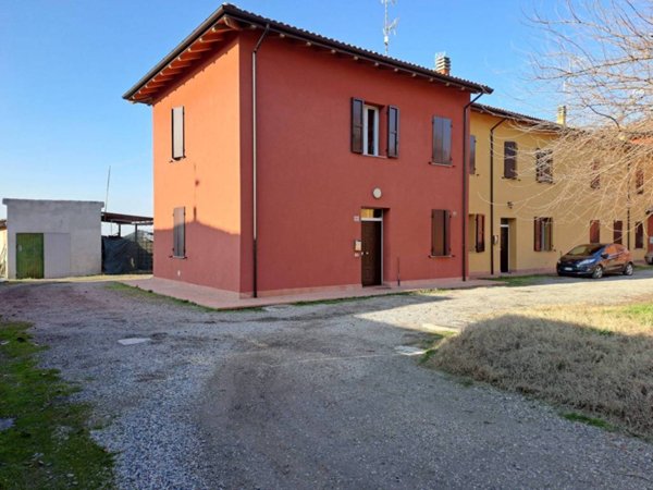casa indipendente in vendita a Ravarino in zona Stuffione