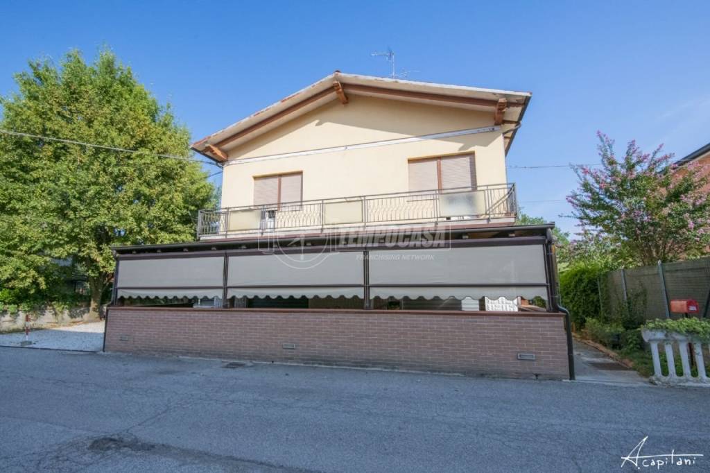negozio in vendita a Ravarino