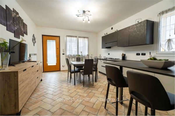 casa indipendente in vendita a Ravarino
