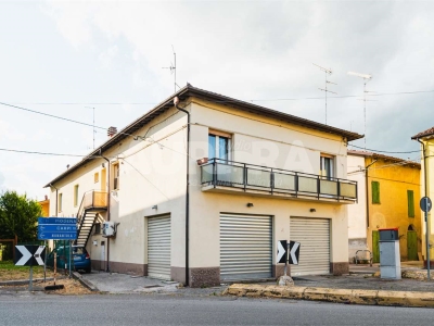 appartamento in vendita a Ravarino in zona Rami