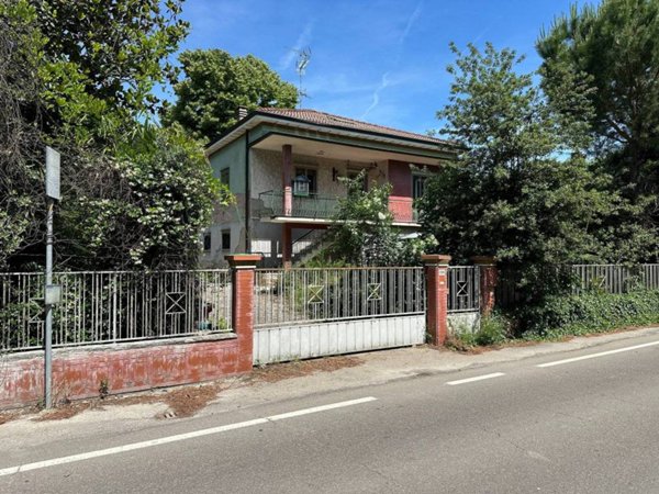 casa indipendente in vendita a Ravarino in zona Casoni