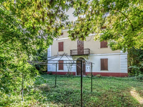 casa indipendente in vendita a Ravarino in zona Stuffione