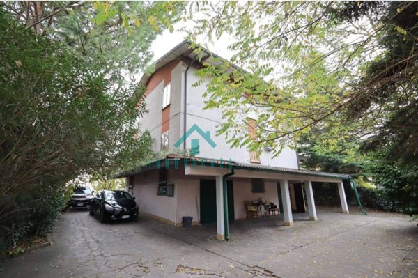 casa indipendente in vendita a Ravarino in zona Casoni
