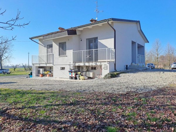 casa indipendente in vendita a Ravarino