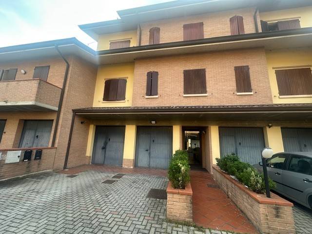 appartamento in vendita a Ravarino in zona Rami