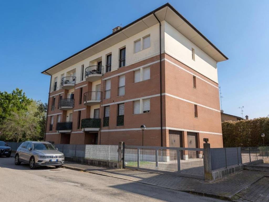 appartamento in vendita a Ravarino in zona Rami