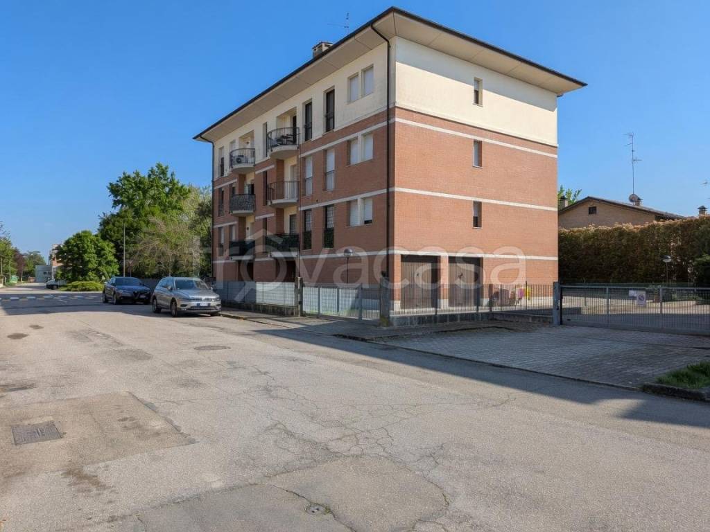 appartamento in vendita a Ravarino in zona Rami
