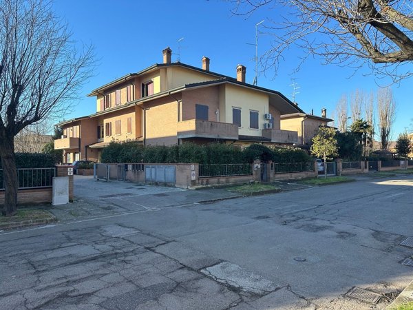 appartamento in vendita a Ravarino in zona Rami