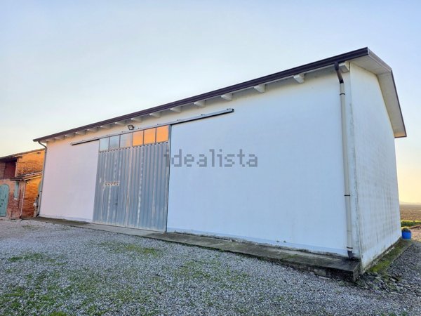 terreno edificabile in vendita a Ravarino in zona La Villa