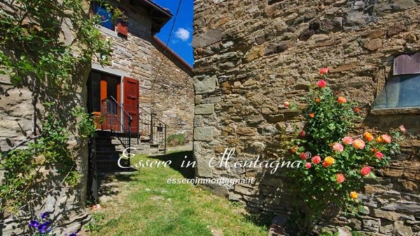 casa indipendente in vendita a Riolunato in zona Castello