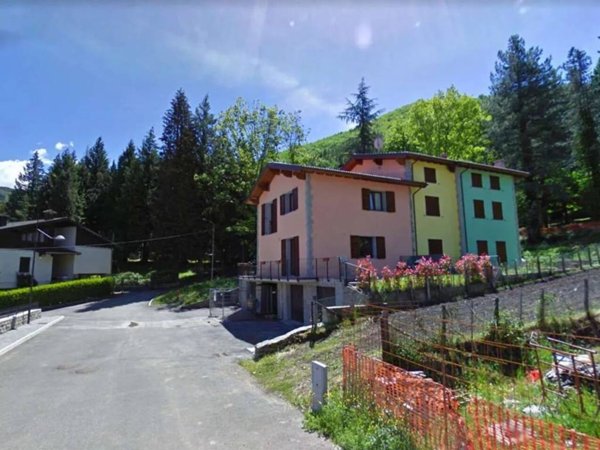 casa indipendente in vendita a Riolunato