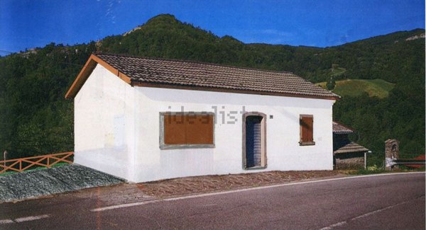 casa indipendente in vendita a Riolunato