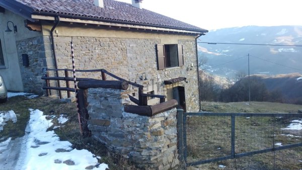 casa indipendente in vendita a Riolunato