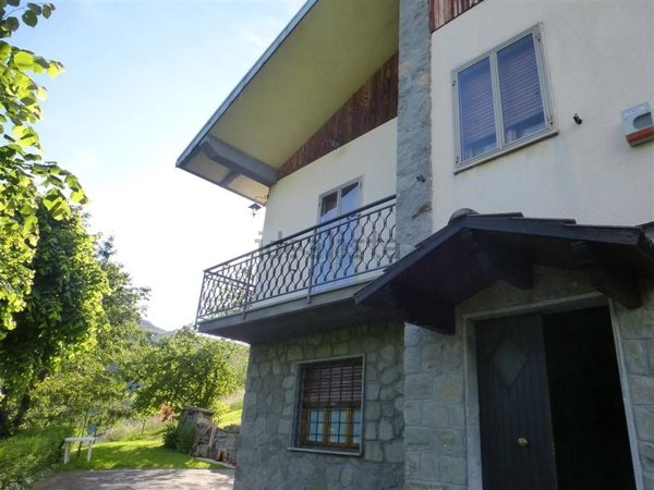 casa semindipendente in vendita a Riolunato in zona Castello