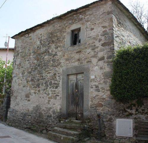 casa indipendente in vendita a Riolunato