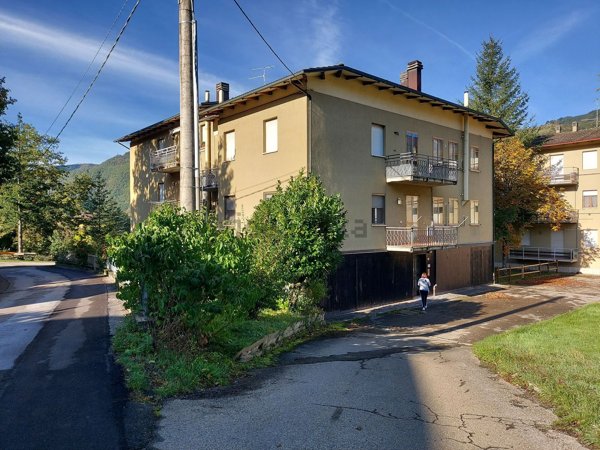 appartamento in vendita a Riolunato