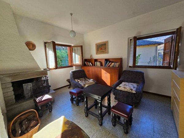 casa indipendente in vendita a Riolunato