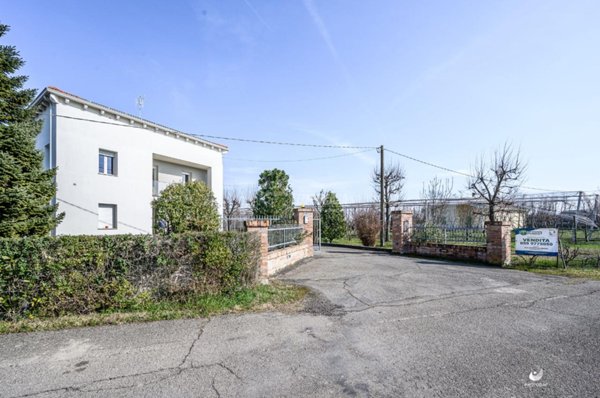 casa indipendente in vendita a San Cesario sul Panaro