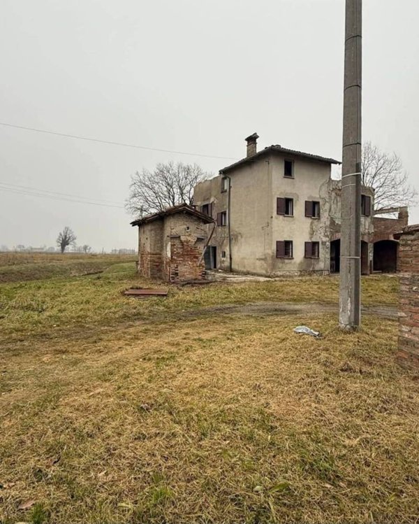 casa indipendente in vendita a San Cesario sul Panaro