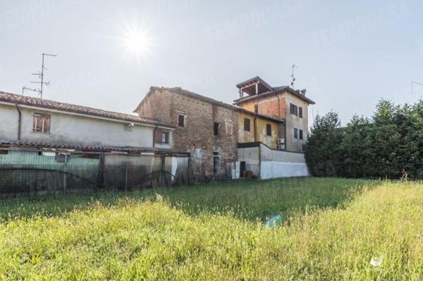 casa indipendente in vendita a San Cesario sul Panaro