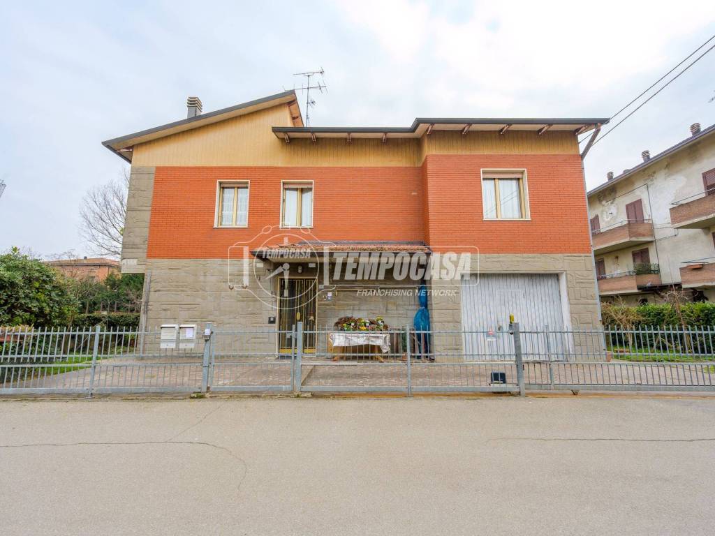 casa indipendente in vendita a San Cesario sul Panaro