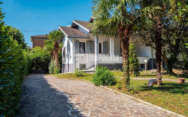 casa indipendente in vendita a San Cesario sul Panaro