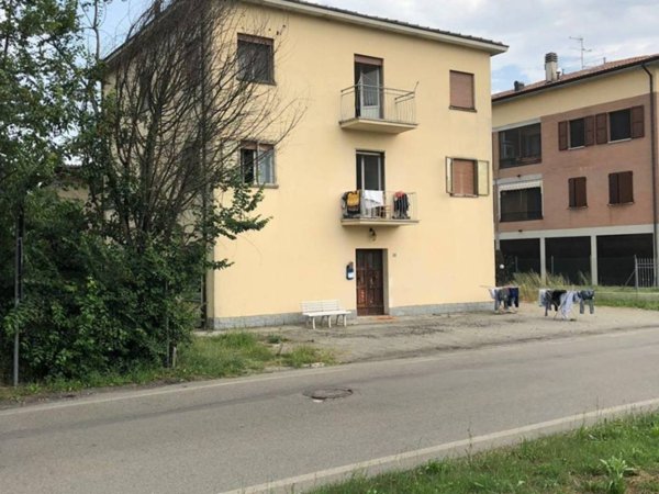 intera palazzina in vendita a San Cesario sul Panaro in zona Sant'Anna