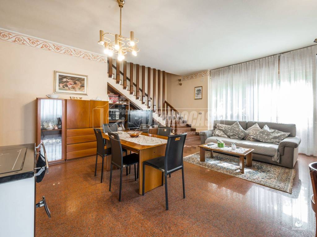 casa indipendente in vendita a San Cesario sul Panaro