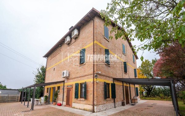 casa indipendente in vendita a San Cesario sul Panaro in zona Sant'Anna