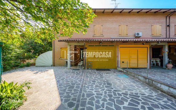 casa indipendente in vendita a San Cesario sul Panaro